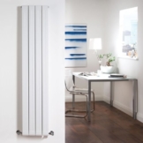 Hudson Reed Heizkörper Rapture - Vertikaler Designheizkörper aus Aluminium in Weiß - 1600 mm x 318 mm - 1520 Watt - Doppellagig -
